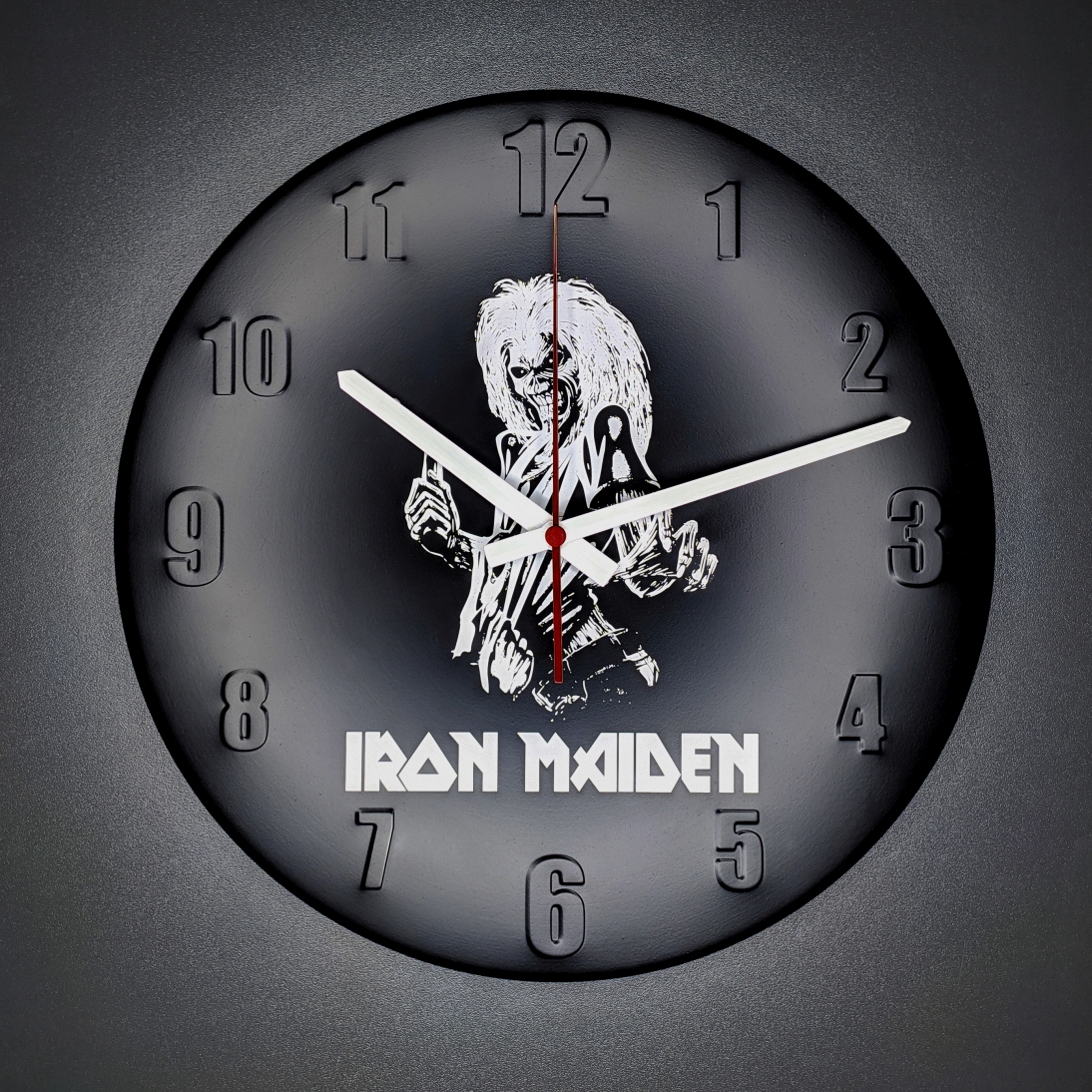 Nástenné hodiny "Iron Maiden"